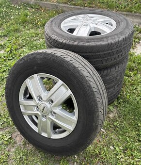 Letní sada pneumatik Continental 215/70 R15 C s disky - 3