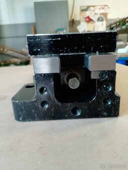 CNC přesný svěrák HILMA double station 2 KS - 3