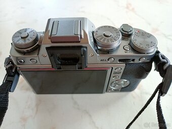 Fujifilm x-t1 SILVER + objektiv Fujifilm 27 2.8 WR - 3
