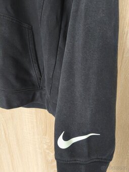 Chlapecká mikina černá NIKE ve vel. 163-175 cm - 3