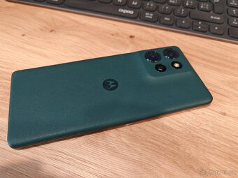 Motorola EDGE 50 12GB/512GB Jungle Green v záruce - 3