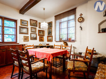 Prodej unikátního rodinného domu 388 m2, Pozemek 549 m2 - 3