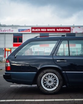 Mercedes-Benz W124 E250TD - 3
