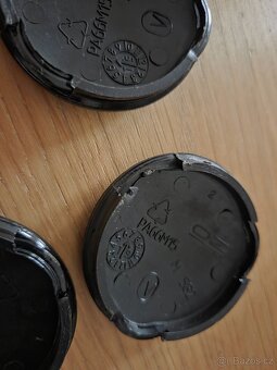 Karbonové pokličky do kol OZ Racing M582 55mm - 3