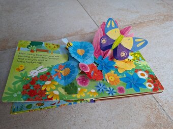 Dětská knížka Pop-Up Garden Usborne - 3