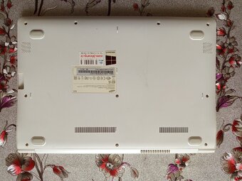 Samsung 905s model: np905s3g na náhradní díly. - 3