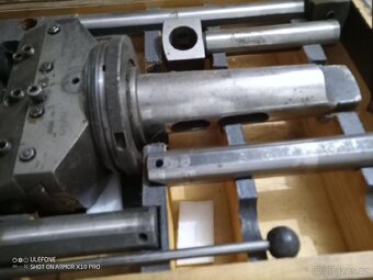 Vyvrtávací rozjížděcí hlava VHU 125 - 3