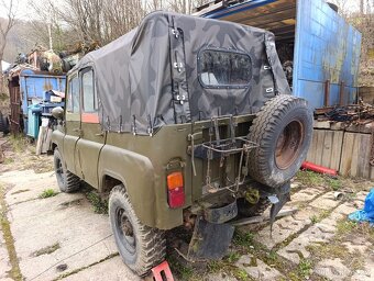 UAZ 469 - 3