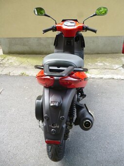 Aprilia Sportcity 125. Rok 2008. Najeto 42063km. - 3