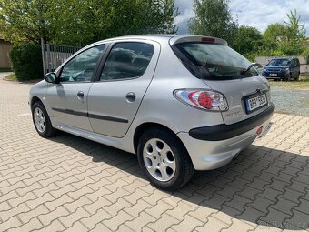 Peugeot 206 1.4i, TK 04/2027, rok 2002 - 3