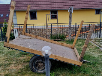 Jednonápravový lehký vozík za traktor - 3