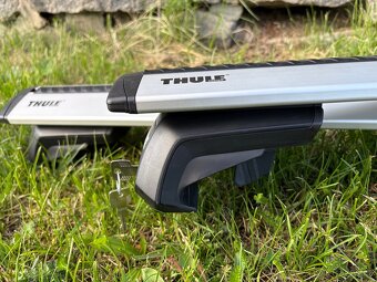 Střešní nosiče příčníky Thule Wingbar - 3