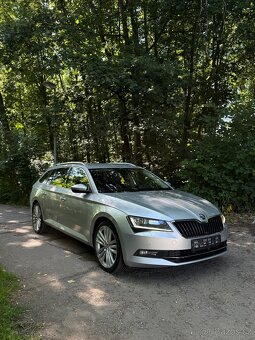 Superb 2.0 automat 2018 rok najeto 185 kilometrů - 3