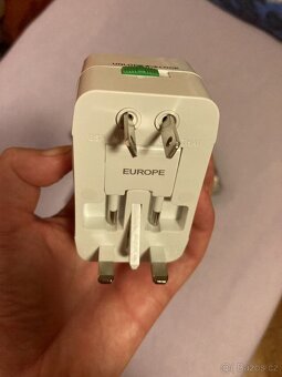 Univerzální Cestovní Adaptér s 2x USB porty - 3