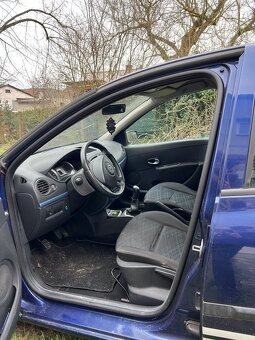 Clio 3 1.2 - 3