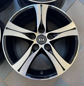 alu kola 16", rozteč šroubů 5x114,3 - 3