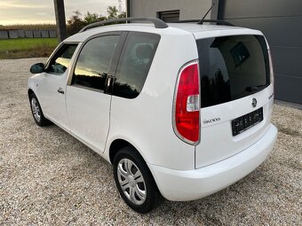 ŠKODA ROOMSTER 1,4 63KW MODEL 2015 1 MAJITELKA - 3