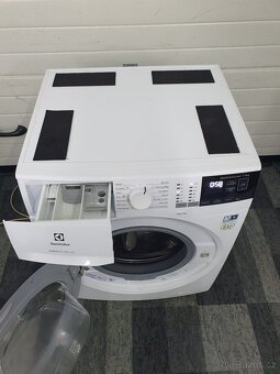 Pračka Electrolux EW6F448BUC A+++ - 3