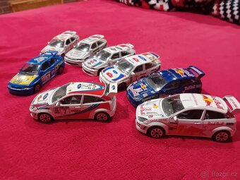 Modely Ford Burago - 3