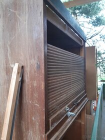 Dřevěné skříně - 3