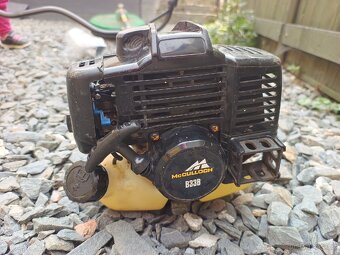 Křovinořez Husqvarna McCulloch B33B - 3