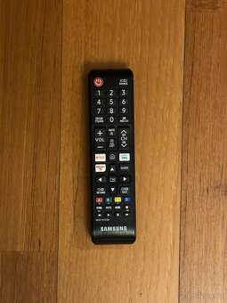 43" Samsung UE43TU7172 - 3