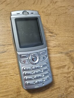 Motorola E365 - RETRO - 3
