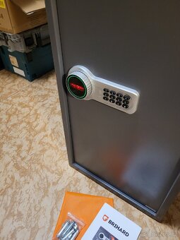 Trezor Brihard - 3