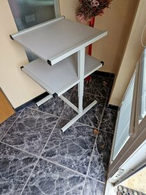 Pojízdný stolek profi pod notebook apod. - 3
