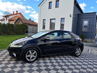 Honda Civic 2.2CDTi 5xDveře,Pěkný stav,Bez koroze - 3