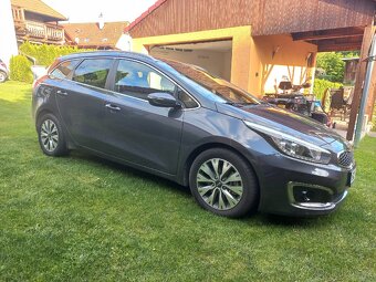 Kia ceed sw 1,6gdi, výbava TOP - 3