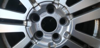 Alu kola orig. Ford 16 se zánovníma pneu 205/55/16, letní - 3