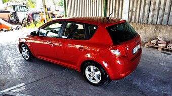 kia ceed 1.4 benzin ( velice pekny stav ) - 3
