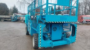Terenní nůžková pracovní plošina Genie GS-3390RT - 3