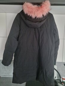 Dívčí zimní kabát značka 4F vel.158, PC:1494Kč - 3