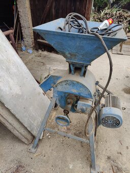 Šroťák na obilí, MEZ Mohelnice 3kw - 3