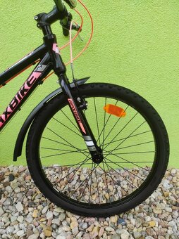Značkové dětské kolo MAXBIKE 24" (černá/růžová) - 3