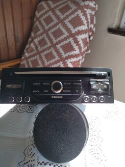 Koupím autorádio na peugeot. - 3