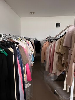 Dámské kostýmy a obleky - 3