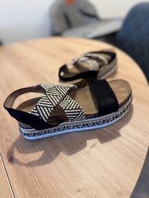 Sandály - 3