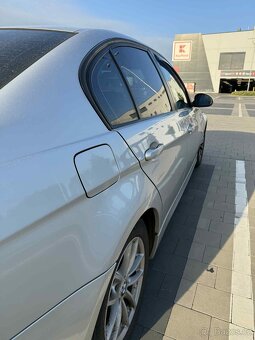 BMW 320i - E90 - 3