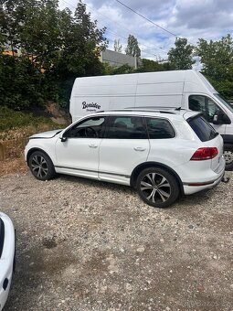 VW Toouareg 7P 2016 lehce bouraný - 3