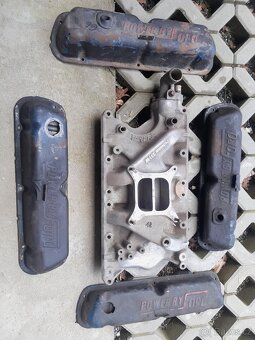 Ford Mustang motor - 3
