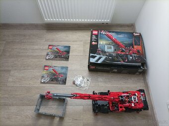 LEGO TECHNIC 42082 TERÉNNÍ JEŘÁB - 3
