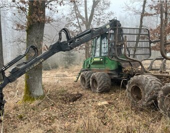 Vyvážecí souprava JOHN DEERE 810D - 3