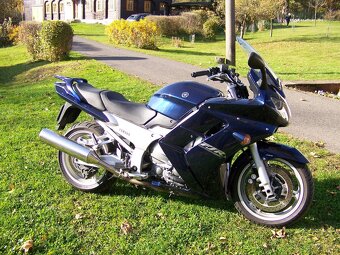 Yamaha FJR 1300 - 3