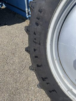 Pneumatika s diskem BKT AGRIMAX RT 955 270/95R32 - 3