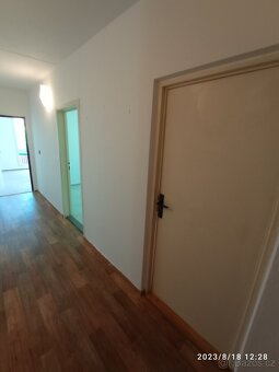 Prodej bytu 3+1, 70 m², Brno – Líšeň, balkon, sklep, osobní - 3