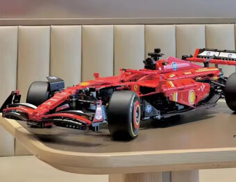 Nová stavebnice Vozu F1 Ferrari SF 24 - 3