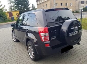 Suzuki Grand Vitara 2.4i Comfort benzín 124kw - 3